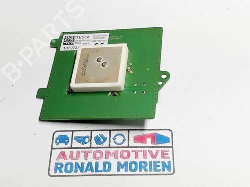 Used Antenna/Base Antenna/Base TESLA MODEL 3 (5YJ3) EV AWD (351 hp) 40427586 40427586