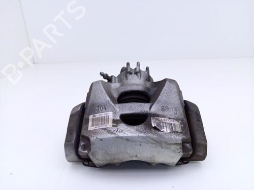 Used Right front brake caliper Right front brake caliper PEUGEOT 2008 II (UD_, US_, UY_, UJ_, UR_, UC_) e-2008 (UKZKXZ) (136 hp) 40479732 40479732