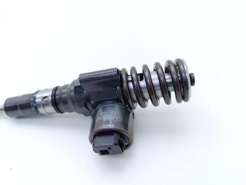 Injector VW GOLF V (1K1) 2.0 TDI 16V | BP40375889M100 - Image 3