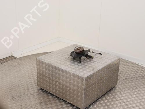 Left front steering knuckle SUZUKI SX4 S-Cross (JY) 1.4 Hybrid (Mild Hybrid) (AKK 414) | BP40478698M25 - Image 1