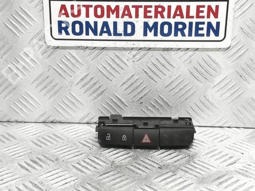 Used Warning switch Warning switch OPEL INSIGNIA A Saloon (G09) 2.0 CDTI (69) (160 hp) 40469035 40469035