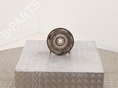 flywheel-vw-golf-plus-v-5m1-521-2004-2005-2006-2007-2008-2009-2010-2011-2012-2013-40475192 main image