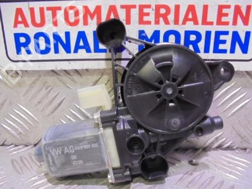 Used Electronic module Electronic module VW CRAFTER Van (SY_, SX_) 2.0 TDI FWD (SYB, SYC, SYD) (177 hp) 40431358 40431358