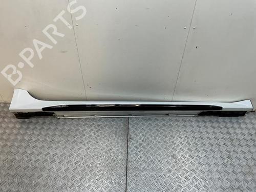 right-sideskirt-audi-a7-sportback-4ka-2017-40418568 main image