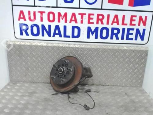 Used Left front steering knuckle Left front steering knuckle FORD TRANSIT Van (FA_ _) 2.4 TDCi RWD (115 hp) 40365204 40365204