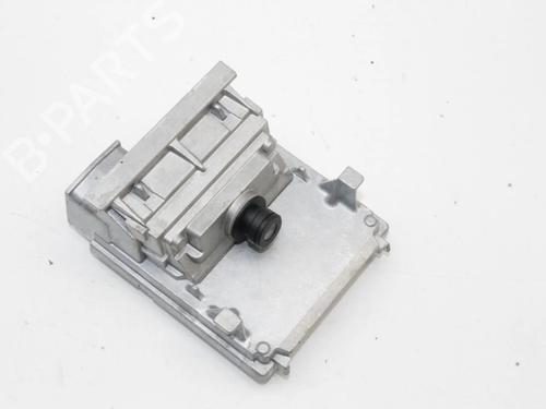 Camera Camera RENAULT CAPTUR II (HF_) TCe 100 (HFMT) (101 hp) 39827266 39827266