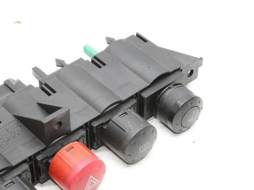 Switch AUDI TT (8N3) 1.8 T quattro | BP39844996I30 - Image 4