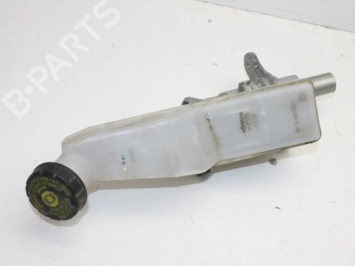 brake-master-cylinder-mercedes-benz-cla-coupe-c117-2013-2014-2015-2016-2017-2018-2019-39775696 main image