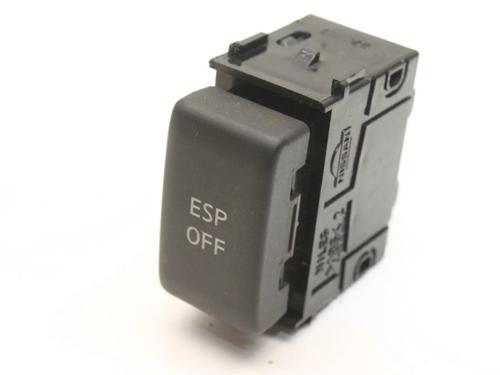 Used Switch Switch NISSAN NOTE (E11, NE11) 1.6 (110 hp) 39815469 39815469