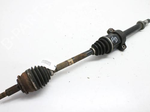 Used Right front driveshaft Right front driveshaft TOYOTA AURIS (_E18_) 1.6 D4-D (WWE185_) (112 hp) 39796158 39796158