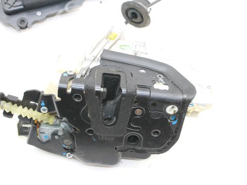 Front right lock AUDI A8 D3 (4E2, 4E8) S8 quattro | BP39869296C97 - Image 3