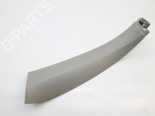 Pynteliste til bagklap Pynteliste til bagklap MERCEDES-BENZ M-CLASS (W164) ML 420 CDI 4-matic (164.128) (306 hp) 39810020 39810020