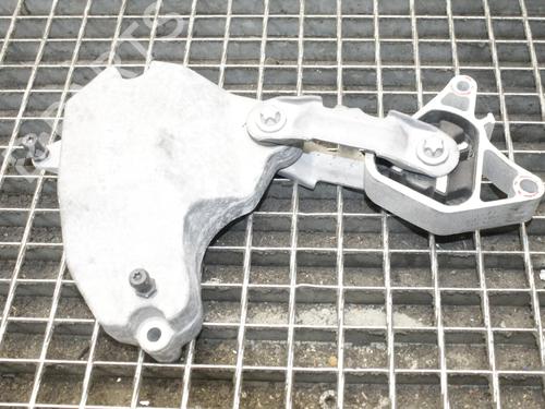 Used Engine mount Engine mount MERCEDES-BENZ GLA-CLASS (X156) AMG GLA 45 4-matic (156.952) (381 hp) 39842933 39842933