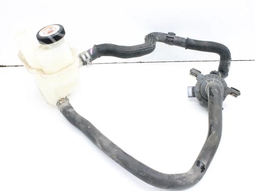 expansion-tank-toyota-yaris-_p13_-2010-2011-2012-2013-2014-2015-2016-2017-2018-2019-2020-39780708 main image