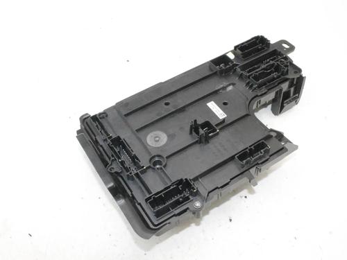Used Control unit Control unit TESLA MODEL Y (5YJY) EV Rear-Wheel Drive (299 hp) 39835465 39835465