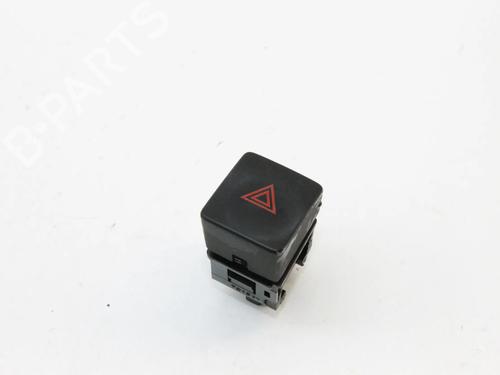 Bouton de warning Bouton de warning NISSAN MICRA V (K14) 0.9 IG-T (90 hp) 39854667 39854667