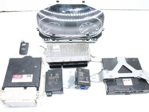 Used Electronic module Electronic module TOYOTA YARIS (_P13_) 1.5 Hybrid (NHP130_, NHP130) (101 hp) 39832235 39832235
