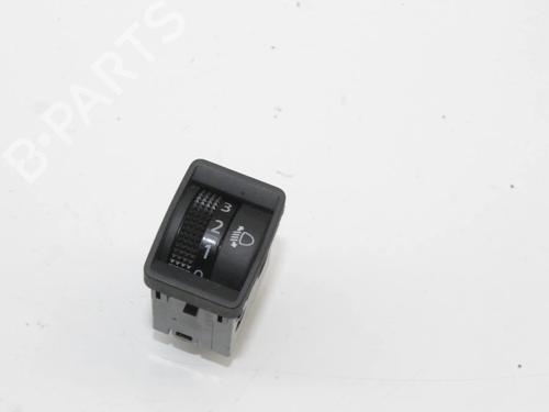 Used Switch Switch NISSAN MICRA V (K14) 0.9 IG-T (90 hp) 39831547 39831547