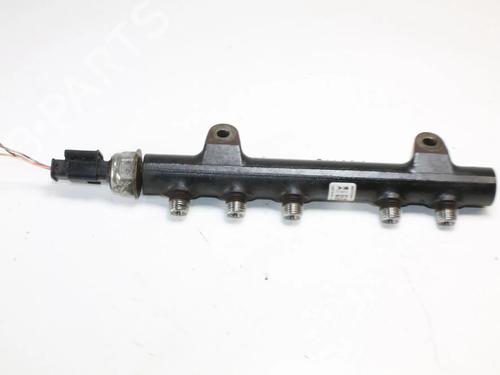 Used Injection rail Injection rail CITROËN DS3 (SA_) 1.6 HDi 115 (114 hp) 39880075 39880075