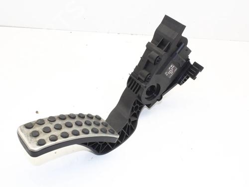 Used Pedal Pedal MERCEDES-BENZ GLA-CLASS (X156) GLA 220 d 4-matic (156.905) (177 hp) 39804445 39804445