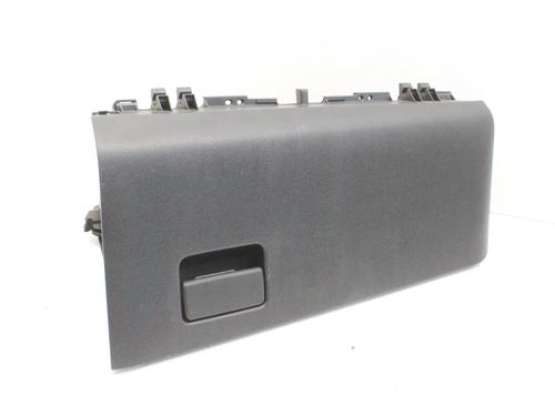 Guantera Guantera TOYOTA PRIUS (_W5_) 1.8 Hybrid (ZVW50, ZVW50_, ZVW51_, ZVW50R, ZVW51) (122 hp) 39769575 39769575