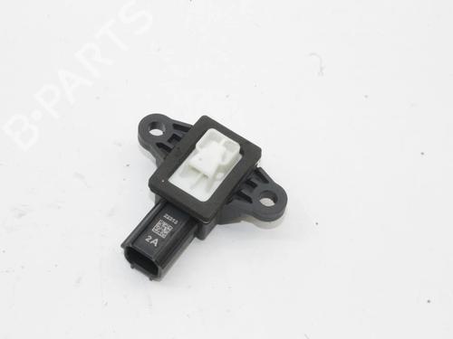 Electronic sensor FORD FIESTA VII (HJ, HF) 1.0 EcoBoost | BP39863414M84 - Image 2