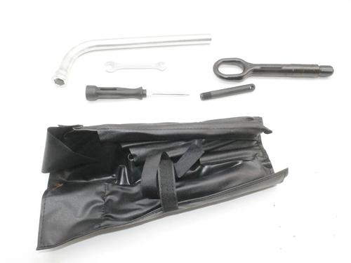Jack Kit AUDI E-TRON (GEN) 55 quattro | BP39801681C119 - Image 3