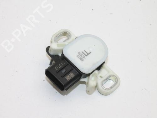 Used Control unit Control unit TOYOTA C-HR (_X1_) 1.8 Hybrid (ZYX10_, ZYX11_, ZYX10R, ZYX11R) (122 hp) 39861560 39861560