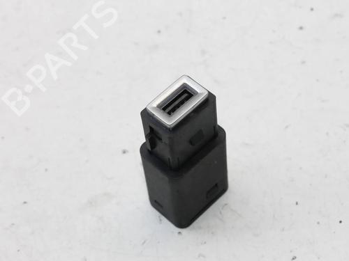 Used Electronic module Electronic module PEUGEOT 2008 II (UD_, US_, UY_, UJ_, UR_, UC_) 1.2 PureTech 130 (USHNS, URHNS) (130 hp) 39837632 39837632