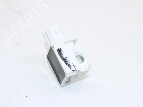 Used Control unit Control unit FIAT 500 C (312_) 1.2 (312CXA1A, 312AXA1A) (69 hp) 39801013 39801013