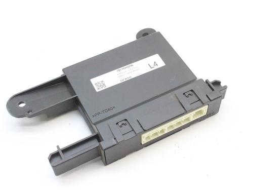Used Control unit Control unit TOYOTA COROLLA Hatchback (_E21_, _EA1_, _EH1_) 1.8 Hybrid (ZWE211, ZWE219) (122 hp) 39868758 39868758