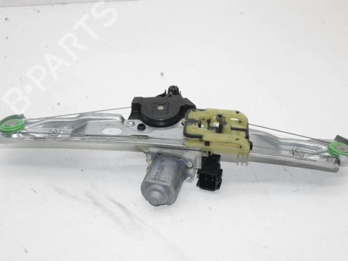 Rudehejsemekanisme Højre bagtil Rudehejsemekanisme Højre bagtil FORD FOCUS III 2.0 TDCi (163 hp) 39874820 39874820