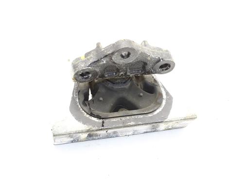 Used Engine mount Engine mount SUZUKI SX4 S-Cross (JY) 1.4 Hybrid (Mild Hybrid) (AKK 414) (129 hp) 39862315 39862315