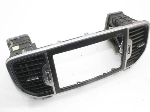Bocchetta di aerazione Bocchetta di aerazione KIA SPORTAGE IV (QL, QLE) 1.6 GDI (132 hp) 39858438 39858438