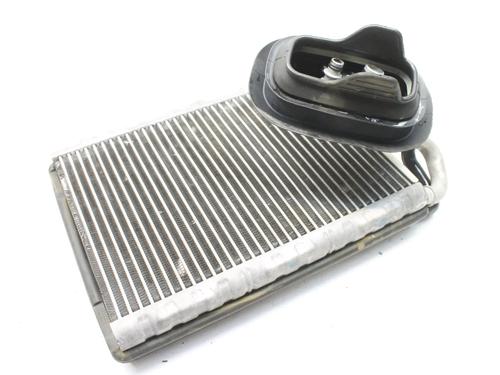 Radiateur de ac Radiateur de ac AUDI A4 B9 (8W2, 8WC) 2.0 TDI (150 hp) 39798416 39798416