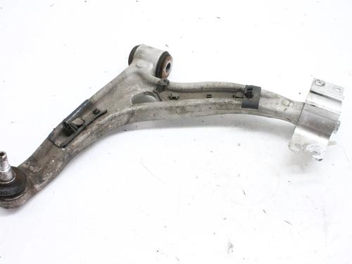 Used Left front suspension arm Left front suspension arm MERCEDES-BENZ GLA-CLASS (X156) GLA 220 d 4-matic (156.905) (177 hp) 39845612 39845612