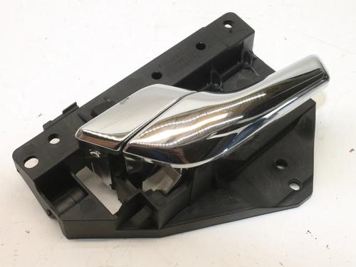 Used Front left interior door handle Front left interior door handle JAGUAR XF I (X250) 2.2 D (200 hp) 39834231 39834231