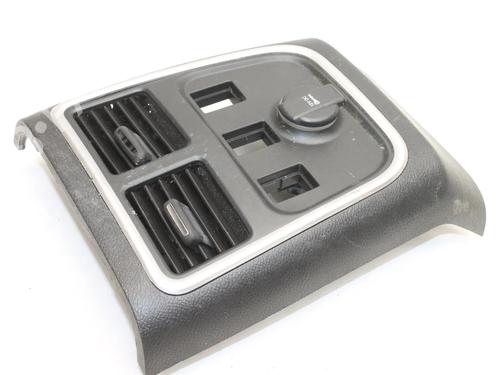Difusor / Saída de ar Difusor / Saída de ar CHRYSLER 300C (LX) 3.0 CRD (239 hp) 39878653 39878653