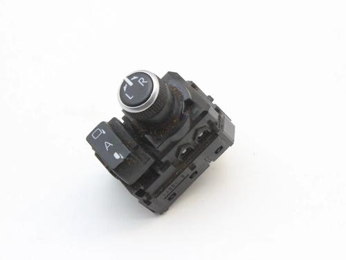 Used Mirror switch Mirror switch TOYOTA COROLLA Hatchback (_E21_, _EA1_, _EH1_) 1.8 Hybrid (ZWE211, ZWE219) (122 hp) 39794696 39794696