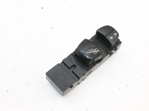 Used Right front window switch Right front window switch NISSAN MICRA V (K14) 0.9 IG-T (90 hp) 39846162 39846162