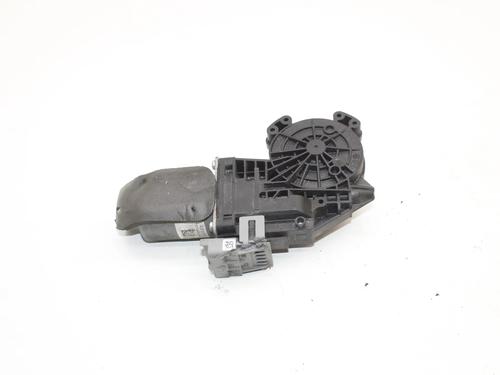 Used Right front window motor Right front window motor TESLA MODEL X (5YJX) 90D AWD (525 hp) 39907395 39907395