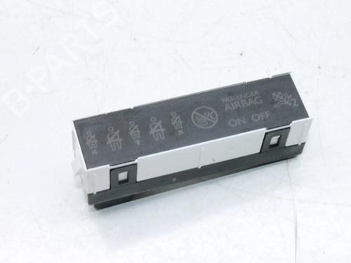 Used Electronic module Electronic module OPEL CORSA F (P2JO) 1.2 (68) (101 hp) 39875805 39875805