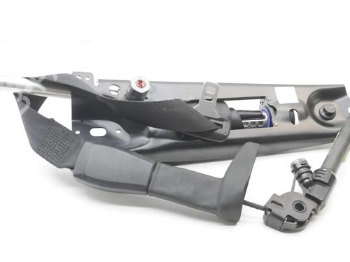 front-right-seatbelt-volvo-v70-iii-135-2007-2008-2009-2010-2011-2012-2013-2014-2015-2016-39786780 main image
