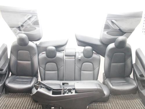 Used Seats set Seats set TESLA MODEL 3 (5YJ3) EV Performance AWD (627 hp) 39792674 39792674