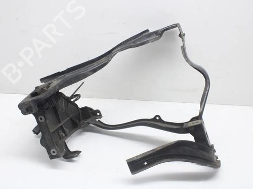 Used Left headlight support Left headlight support MERCEDES-BENZ E-CLASS T-Model (S212) E 220 BlueTEC (177 hp) 39792170 39792170