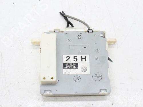 Used Antenna/Base Antenna/Base LEXUS LS (_F4_) 600h AWD (UVF45, UVF46) (394 hp) 39856412 39856412