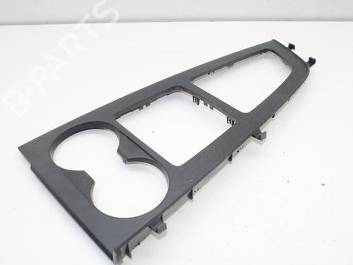 Mittelkonsole Mittelkonsole AUDI A4 B9 (8W2, 8WC) 1.4 TFSI (150 hp) 39875786 39875786