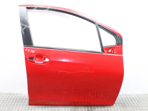 Used Right front door Right front door TOYOTA YARIS (_P13_) 1.5 Hybrid (NHP130_, NHP130) (101 hp) 39855475 39855475