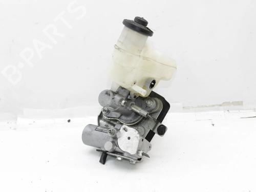 Used Brake master cylinder Brake master cylinder LEXUS IS III (_E3_) 300h (AVE30_, AVE30R) (223 hp) 39775797 39775797
