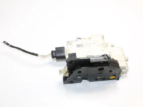 front-left-lock-vw-passat-b7-362-2010-2011-2012-2013-2014-2015-2016-39819492 main image